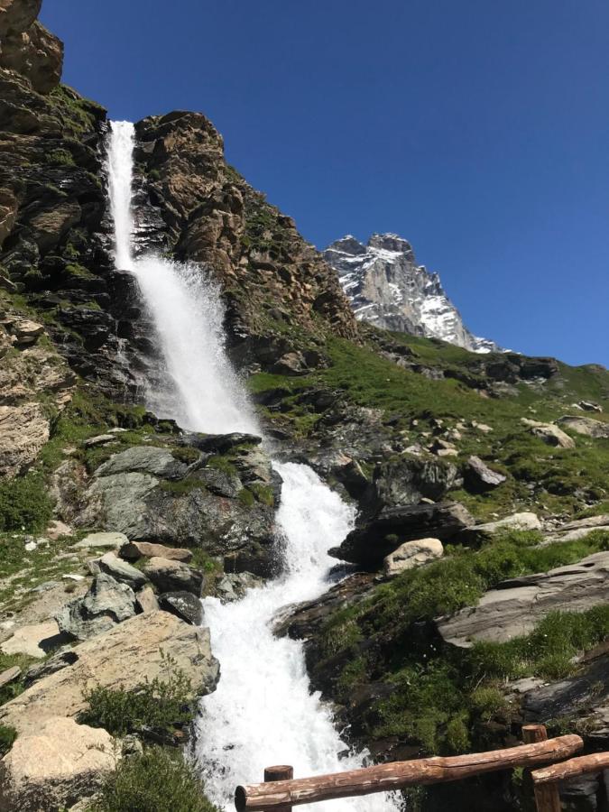 Piccolo Paradiso In Centro Cervinia بيريوِل تْشيرفينيا المظهر الخارجي الصورة